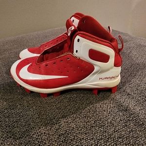Nike Haurache baseball cheats Size 5 in red/white
